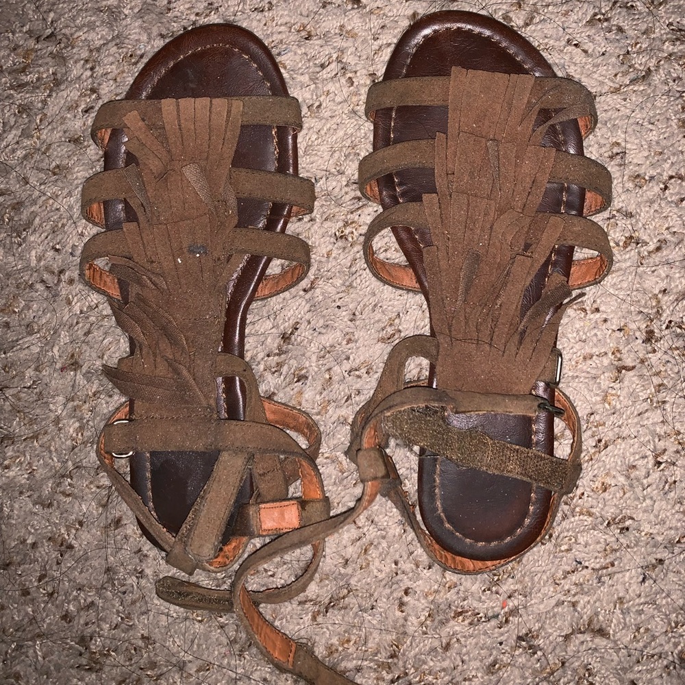 Sandals - Picture 2 of 3